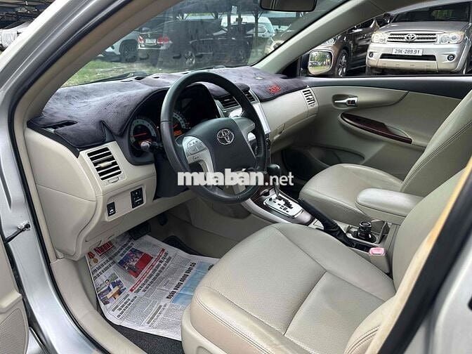 Toyota Corolla Altis 2014 1.8G AT - 120000 km