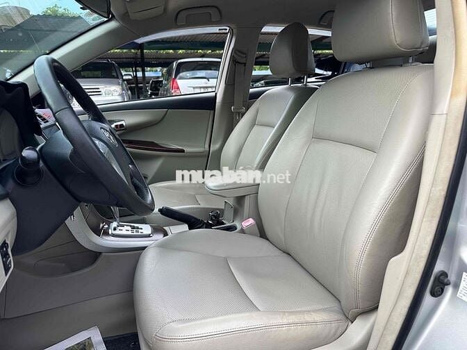 Toyota Corolla Altis 2014 1.8G AT - 120000 km