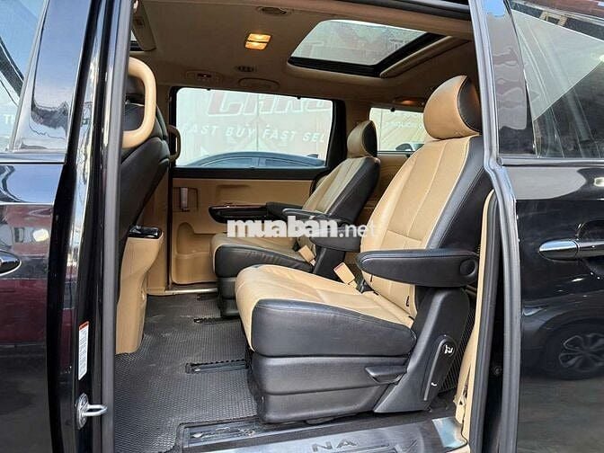 Kia Sedona 2015 3.3L GAT,máy xăng,màu đen,63.000km