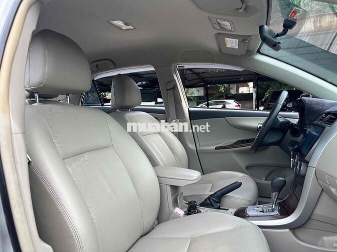 Toyota Corolla Altis 2014 1.8G AT - 120000 km