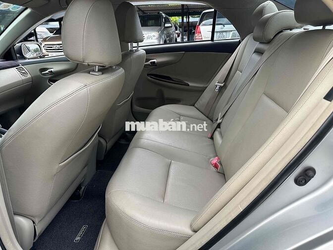 Toyota Corolla Altis 2014 1.8G AT - 120000 km