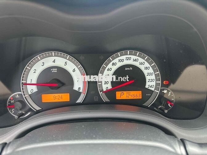 Toyota Corolla Altis 2014 1.8G AT - 120000 km