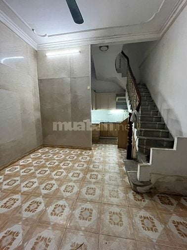 Cho thuê nhà riêng ngõ Gốc Đề. Ưu tiên hộ gia đình thuê lâu dài.