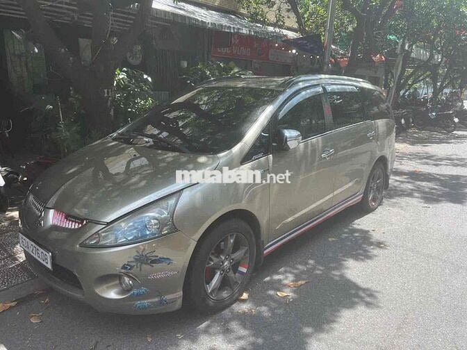 Mitsubishi Grandis 2008 -