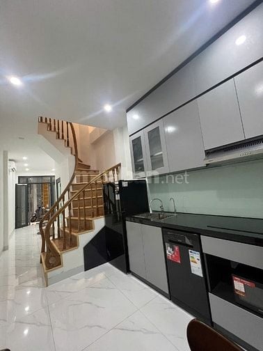 Bán nhà Lê Trọng Tấn, sổ đỏ 4 tầng mới hoàn thiện, đủ tiện nghi ở ngay
