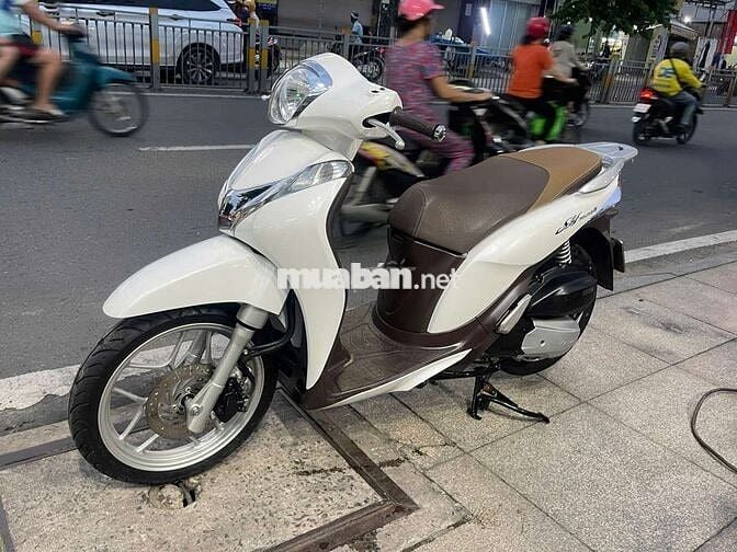 Honda SH mode 2018 mới 90% Bstp chính chủ