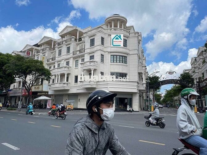 Cho thuê Căn Góc 2 mặt tiền Phan Văn Trị KDC Cityland GòVấp.DT: 7 x 20