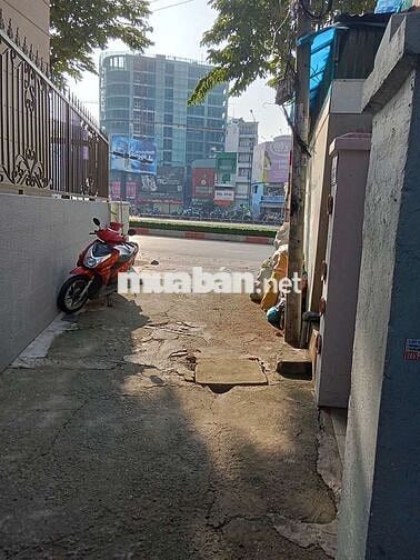 Cho thuê nhà đường Phạm Văn Đồng