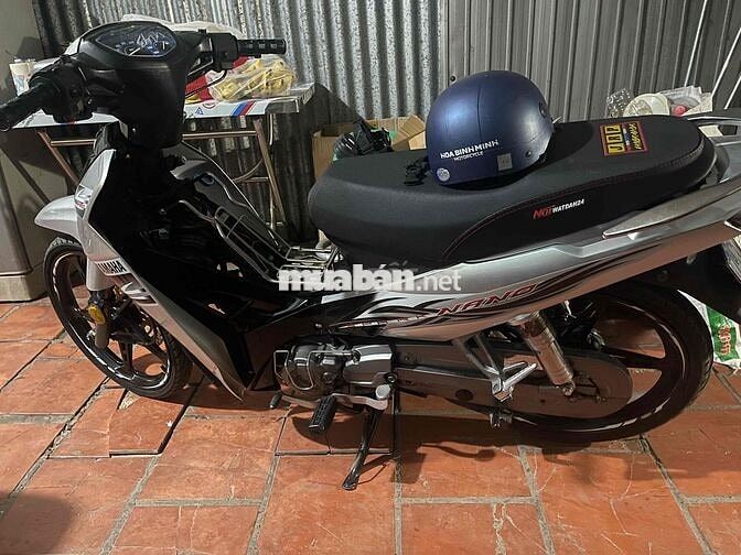 Sirius 110 2010 đen trắng