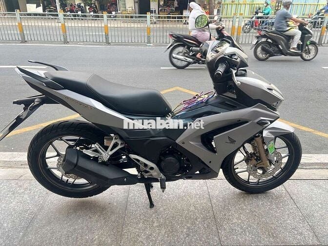 Honda winner v3 ABS 2023 mới 99% Bstp chính chủ