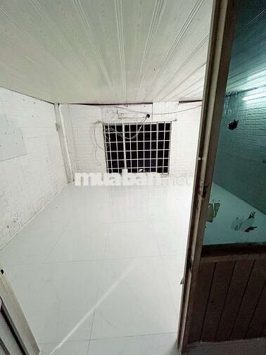 Bán nhà Âu Cơ 20m2, hỗ trợ vay bank, nhà 3 tầng chỉ nhỉnh 2 tỷ TL