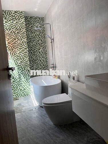 Bán gấp căn nhà 1 trệt 2 lầu ở Trung tâm Gò Dầu 120m2 - SHR- giá 790tr