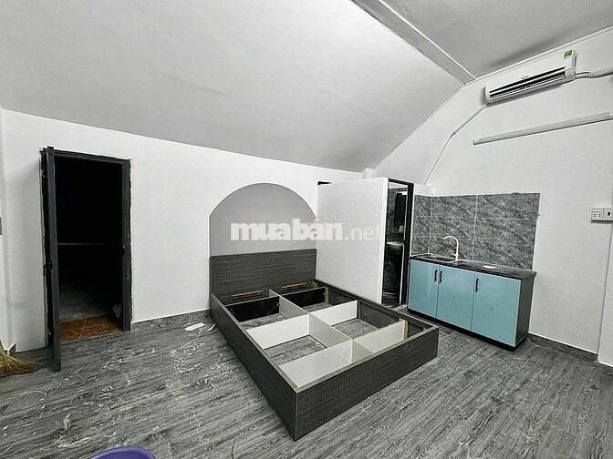 TRỐNG PHÒNG FULL NỘI THẤT ĐI BỘ SANG ĐẠI HỌC VĂN HIẾN GIÁ HẠT DẺ