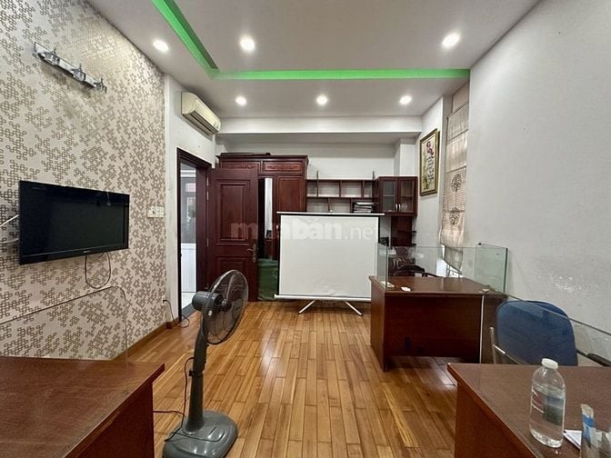 Biệt thự MT 5 Phòng - Giếng trời - Ngang 9.5M - Khu Hiệp Bình, TĐ