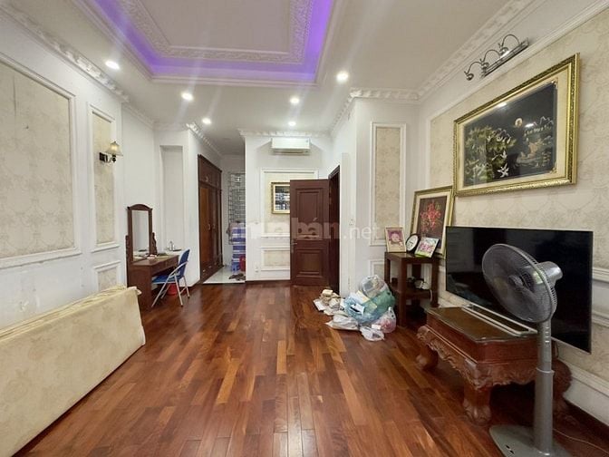 Biệt thự MT 5 Phòng - Giếng trời - Ngang 9.5M - Khu Hiệp Bình, TĐ