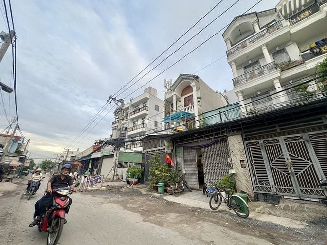 Biệt thự MT 5 Phòng - Giếng trời - Ngang 9.5M - Khu Hiệp Bình, TĐ