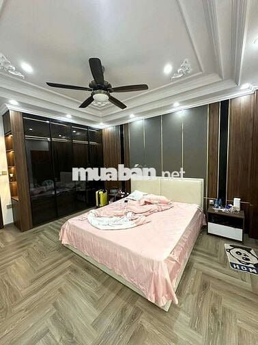KHUẤT DUY TIẾN - PHÂN LÔ LIỀN KỀ - VỈA HÈ RỘNG - GARA 3 Ô TÔ 150m2 52t