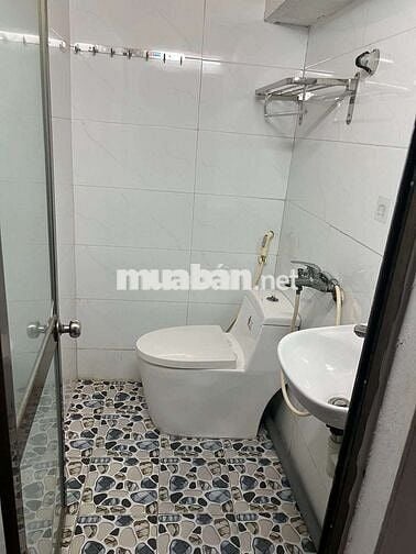 Nhanh Thì Còn Cho Thuê Nhà Ngọc Lâm Long Biên 35m 3 Tầng 2 ngủ Giá 6,5