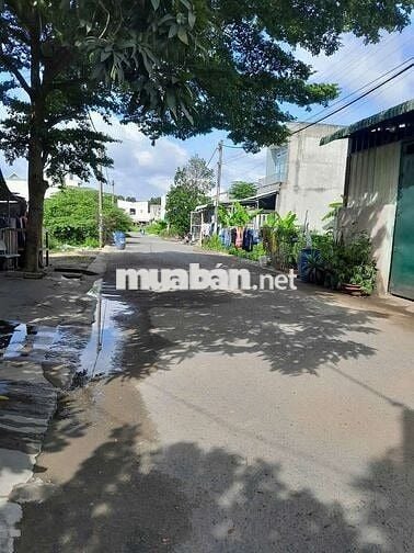 Bán dãy trọ mới xây 2 tầng, mặt đường nhựa 8m (cho thuê 11tr/tháng)