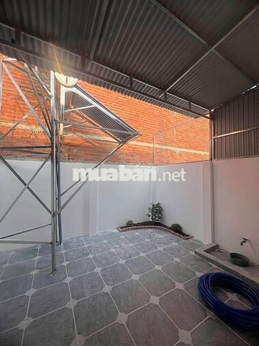 BÁN NHÀ CẤP 4 GẦN CHỢ CẦU XÁNG BÌNH CHÁNH 5X20 GIÁ 790TRIEU