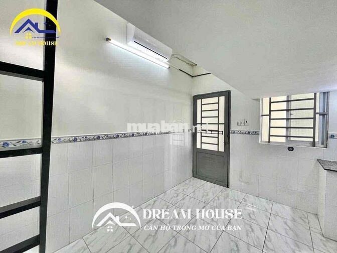 cho thuê duplex ngay Nguyễn Thị Tú Thuận tiện đi Công Thương