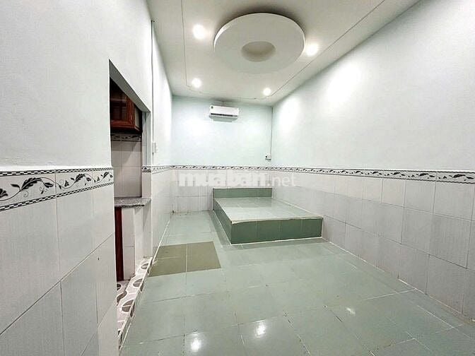 TRỌ GIÁ TỐT 2TR2 NGUYỄN VĂN CỪ  CÓ MÁY LẠNH