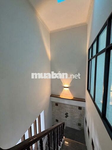 NHÀ ĐẸP 2 TẦNG, GIÁ CHỈ 5.6 TỶ, LÊ THÚC HOẠCH, Q.TÂN PHÚ