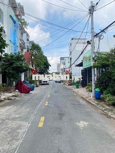Bán gấp lô đất có xưởng cho thuê ngay Hiệp Bình. 130,5m2, đường 8m