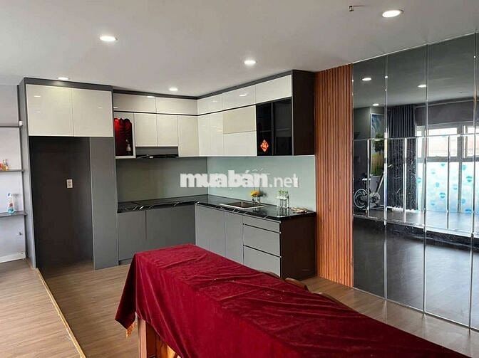 Căn hộ  197m2 3PN 4Wc  HQC 35 hhl ,Q.bình Tân.