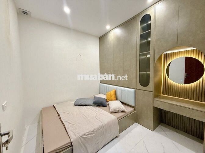 HOÀNG QUỐC VIỆT VỊ TRÍ VIP, TẦM TIỀN TRUNG TÂM RẤT HIẾM 3,96 TỶ 34M