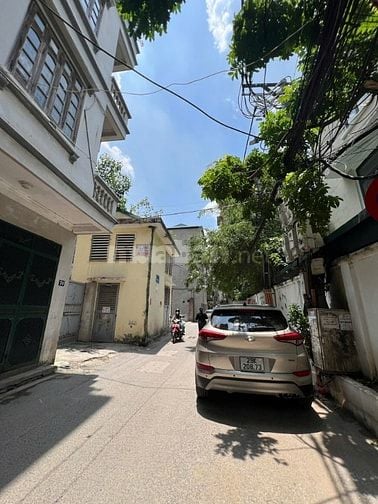 BÁN CHDV 6 TẦNG TẠI ĐÊ LA THÀNH, 9 PKK, DÒNG TIỀN ~ 700 TRIỆU