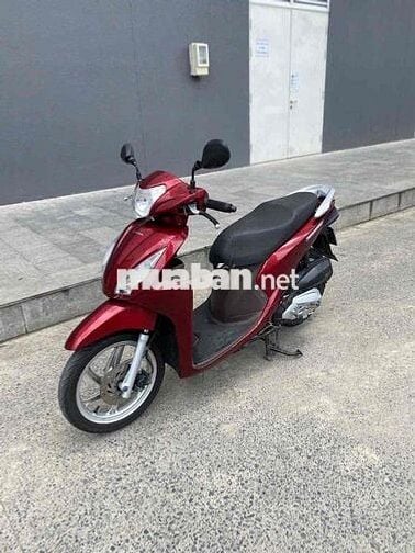 Vision 2015 bstp,có giò đạp,xe zin êm ru,đẹp keng