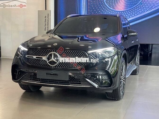 GLC300 4Matic model 2024