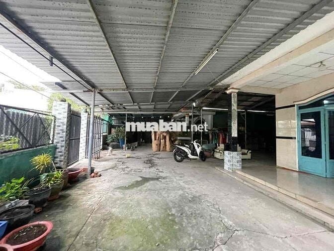 NHÀ XE TẢI ĐẬU CỬA TÂN HIỆP HÓC MÔN-211M2 FULL THỔ-SÁT LÊ LỢI- 4,1 TỶ