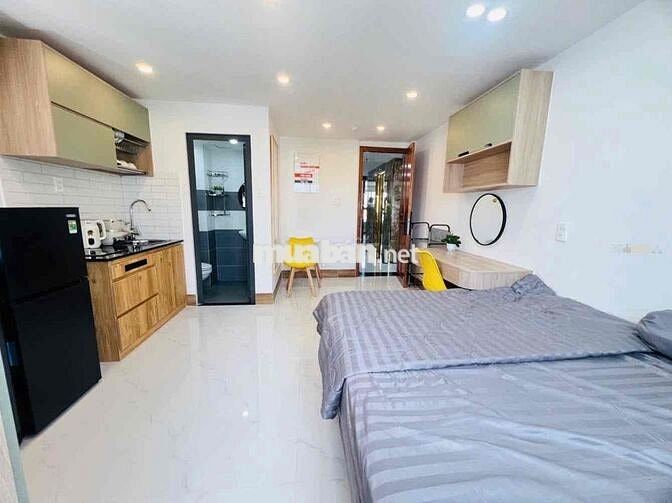 CHO THUÊ CHDV 30m2 NGAY QUẬN 10 - CỬA SỔ THOÁNG