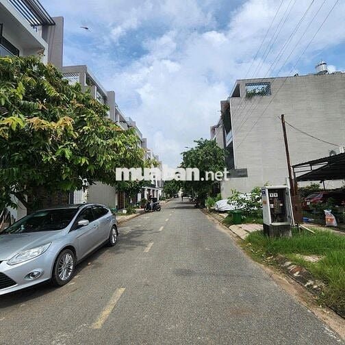 Bán lô đất 5x24m, đường 10m có lề, thông ra kênh tham lương, Đht, Q12