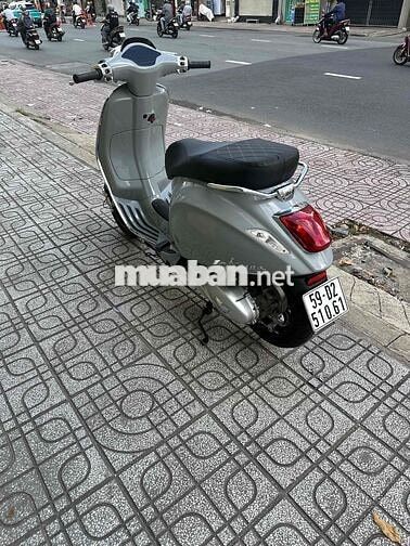 Vespa chính chủ đk 2017 iget abs bs tới dễ nhìn ạ