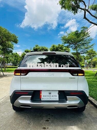 Kia Sonet 2023 Premium 1.5 AT - 25000 km