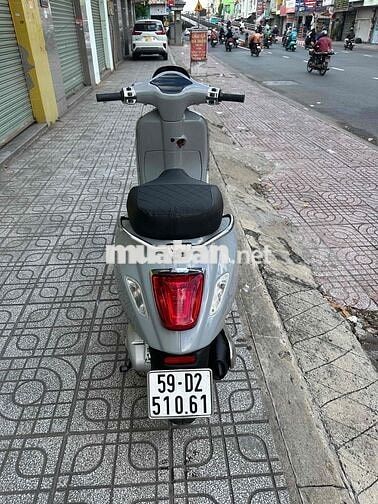 Vespa chính chủ đk 2017 iget abs bs tới dễ nhìn ạ