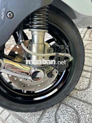 Vespa chính chủ đk 2017 iget abs bs tới dễ nhìn ạ