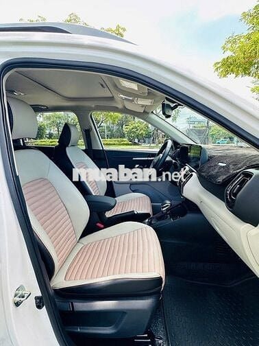 Kia Sonet 2023 Premium 1.5 AT - 25000 km