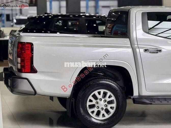 Mitsubishi Triton 2025
