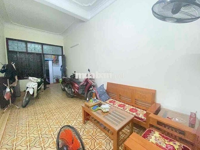 Cần bán 51m2 3T, 2N ngõ thông gần đường Lê Lợi, Hà Đông