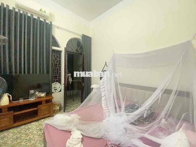 Cần bán 51m2 3T, 2N ngõ thông gần đường Lê Lợi, Hà Đông