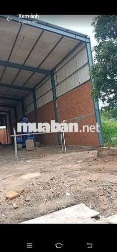 Cho thuê kho xưởng 700m2, có 3pha, vp, đường xe container