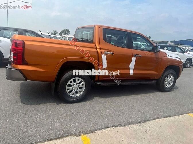 Mitsubishi Triton GLX 2WD AT 2025