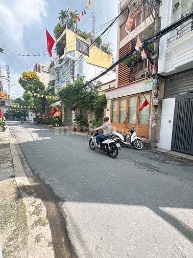 🏆 Bán Nhà 56/24 Trần Hưng Đạo – Hẻm Kinh Doanh Sầm Uất – Sổ Hồng Riên
