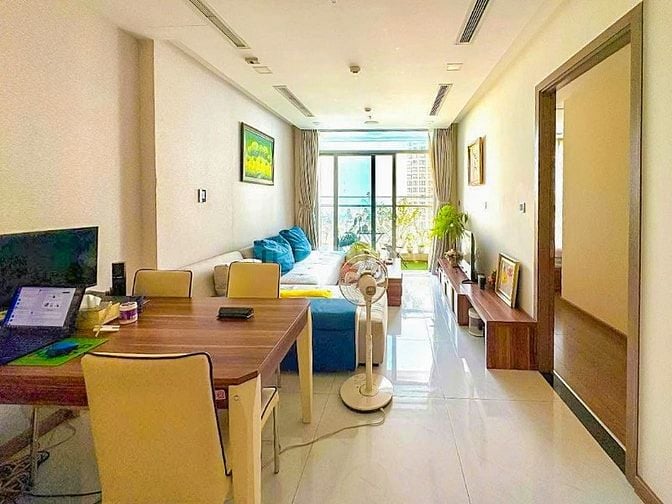 Căn hộ bán tại Vinhomes Central Park tầng cao Park 6 gồm 2PN 76m2