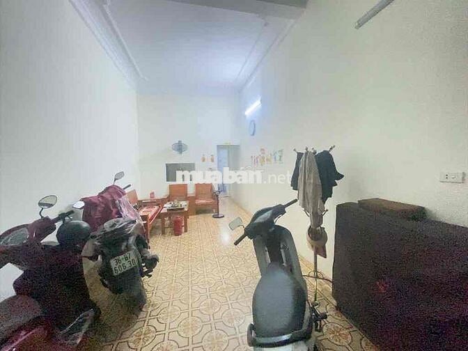 Cần bán 51m2 3T, 2N ngõ thông gần đường Lê Lợi, Hà Đông