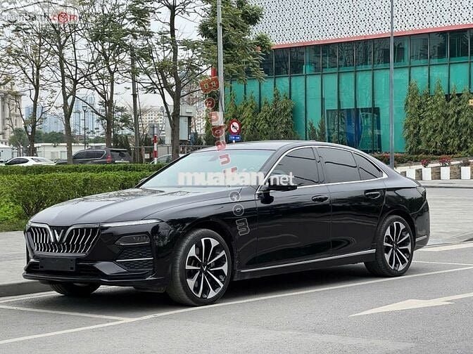 VinFast Lux A 2.0 Premium 2.0 AT 2020
